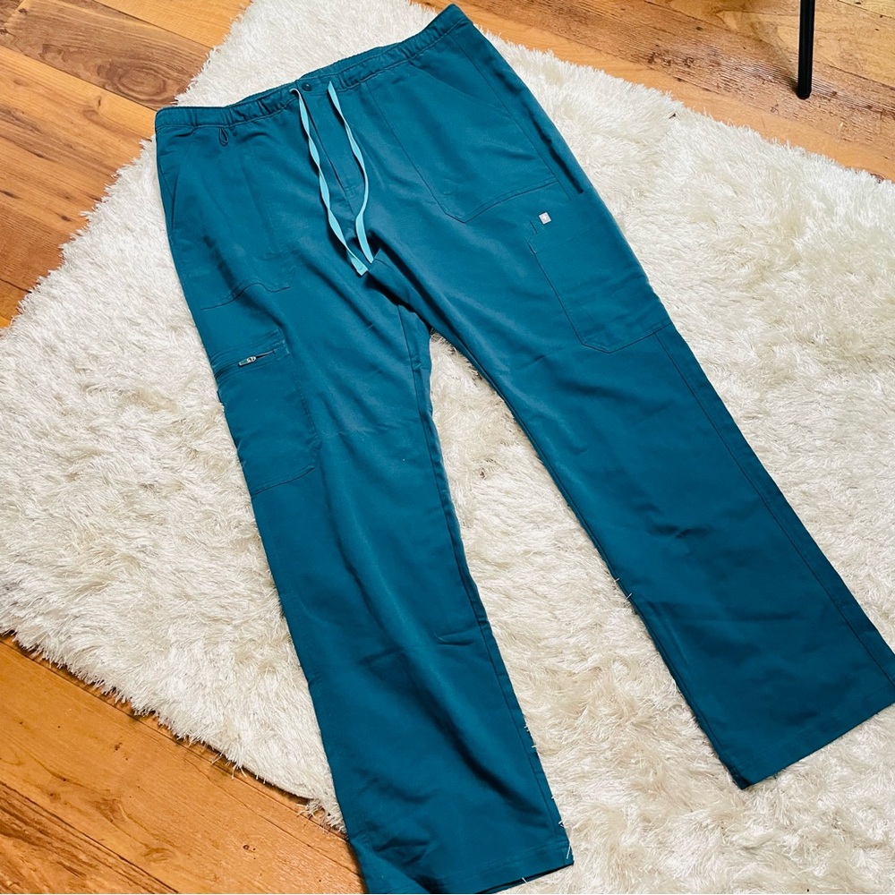 FIGS Scrubs XXL pants